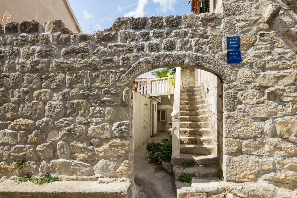 Apartments Bepina- 5 Mins From The Center Split Quarto foto